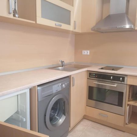 Spacious Fully Furnished Studio In Kavarna Apart Hotel Exterior photo